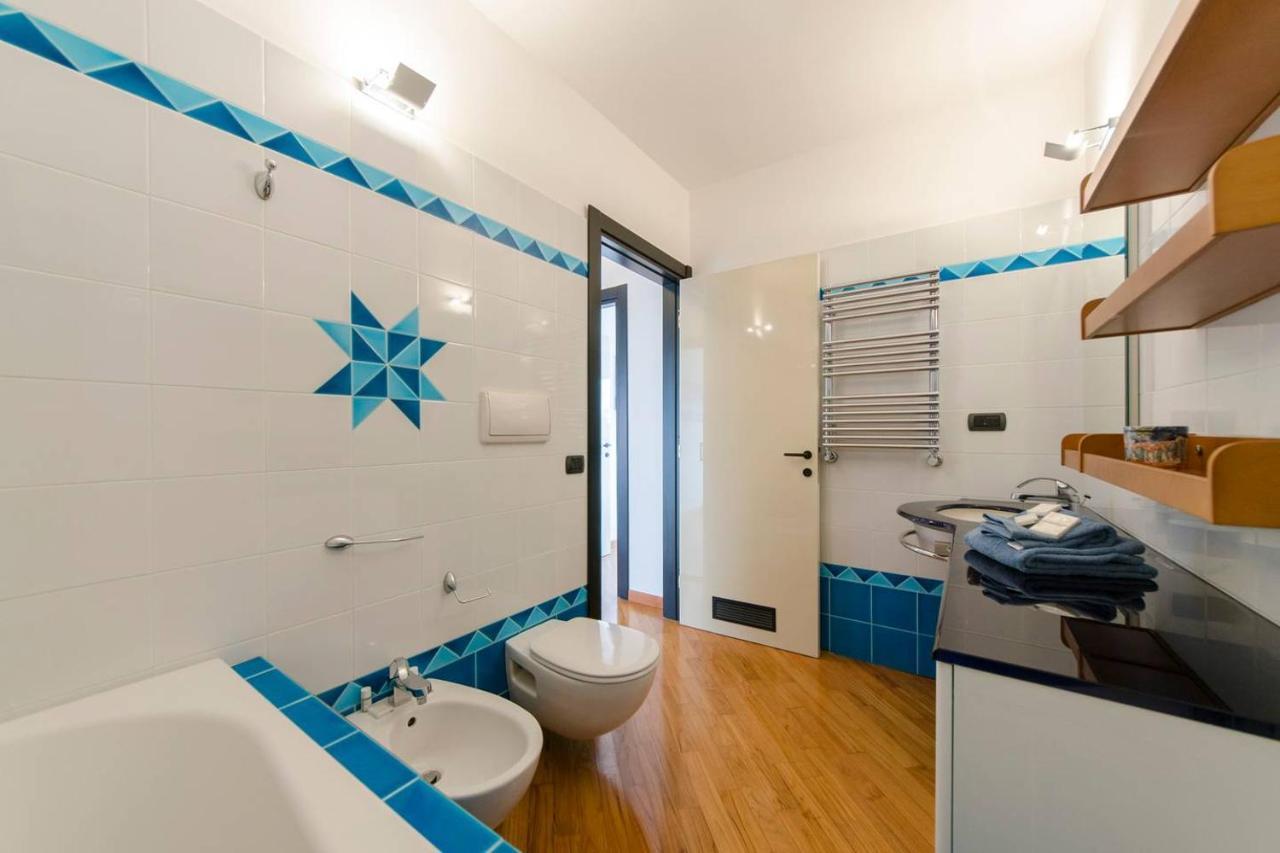 Apartament Joivy Exclusive Seaview Flat For 4, In Central Genua Zewnętrze zdjęcie